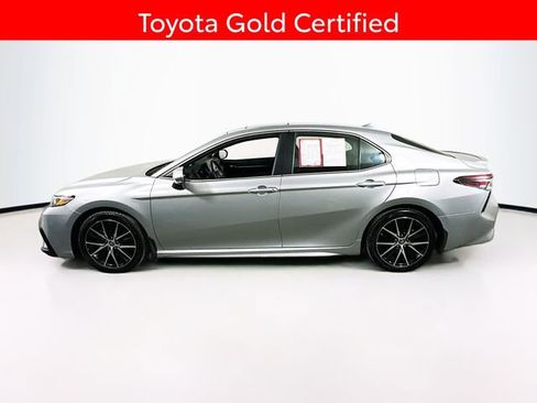 Certified 2023 Toyota Camry SE image 6
