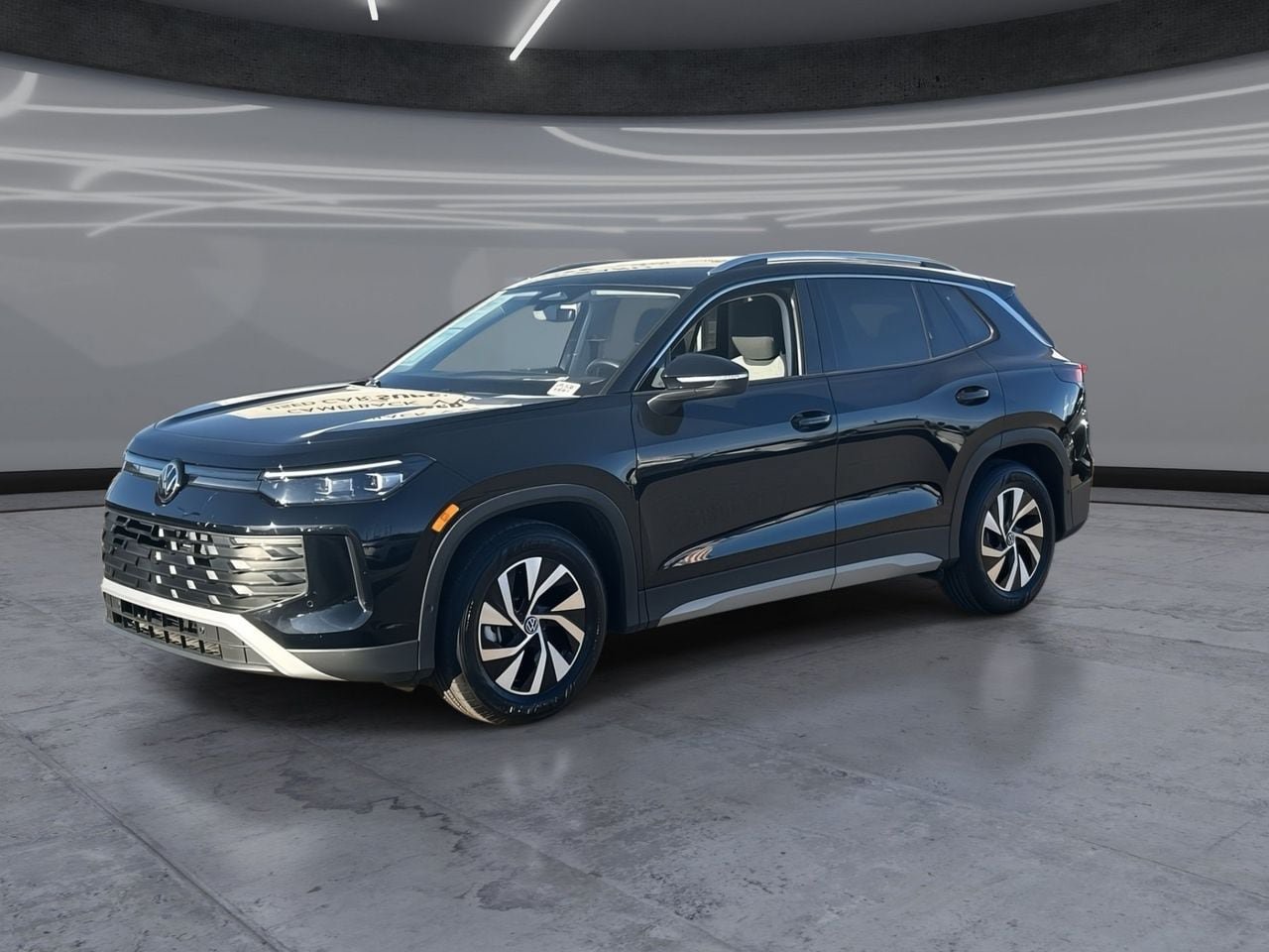 Certified 2026 Volkswagen Tiguan S FWD image 3