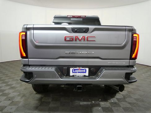 New 2026 GMC Sierra 3500 Denali w/ Denali Reserve Package AWD/4WD image 3