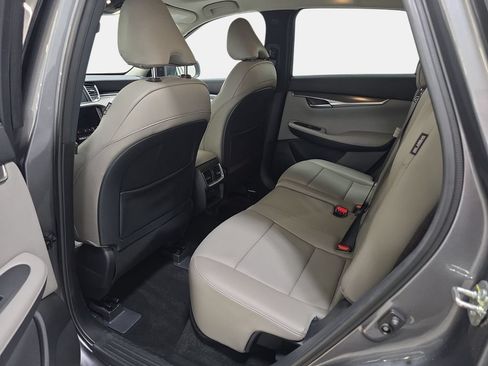 Certified 2025 INFINITI QX50 Luxe AWD/4WD image 10