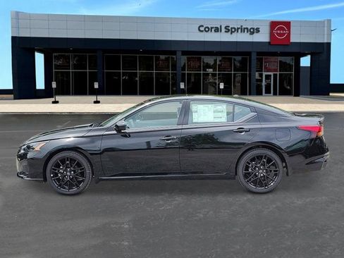 New 2026 Nissan Altima 2.5 SR w/ SR Midnight Edition Package FWD image 2