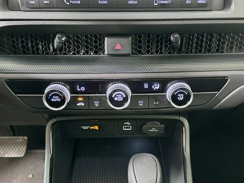 Used 2025 Honda CR-V LX image 22