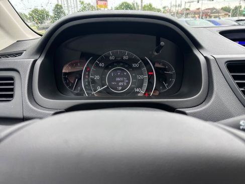 Used 2015 Honda CR-V LX image 17