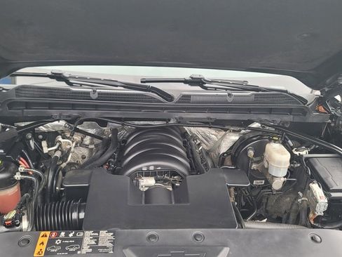 Used 2017 Chevrolet Silverado 1500 LT w/ LPO, Black Pack image 12