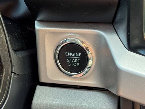 Used 2023 Ford F250 XLT w/ XLT Premium Package AWD/4WD image 26