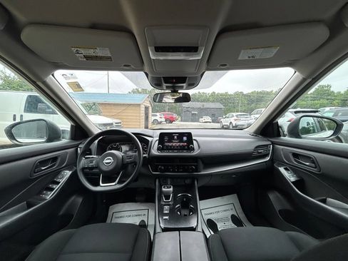 Used 2024 Nissan Rogue S FWD image 16
