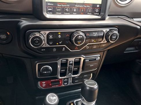 Used 2020 Jeep Gladiator Rubicon AWD/4WD image 20