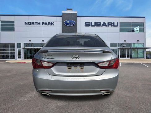 Used 2013 Hyundai Sonata SE FWD image 4