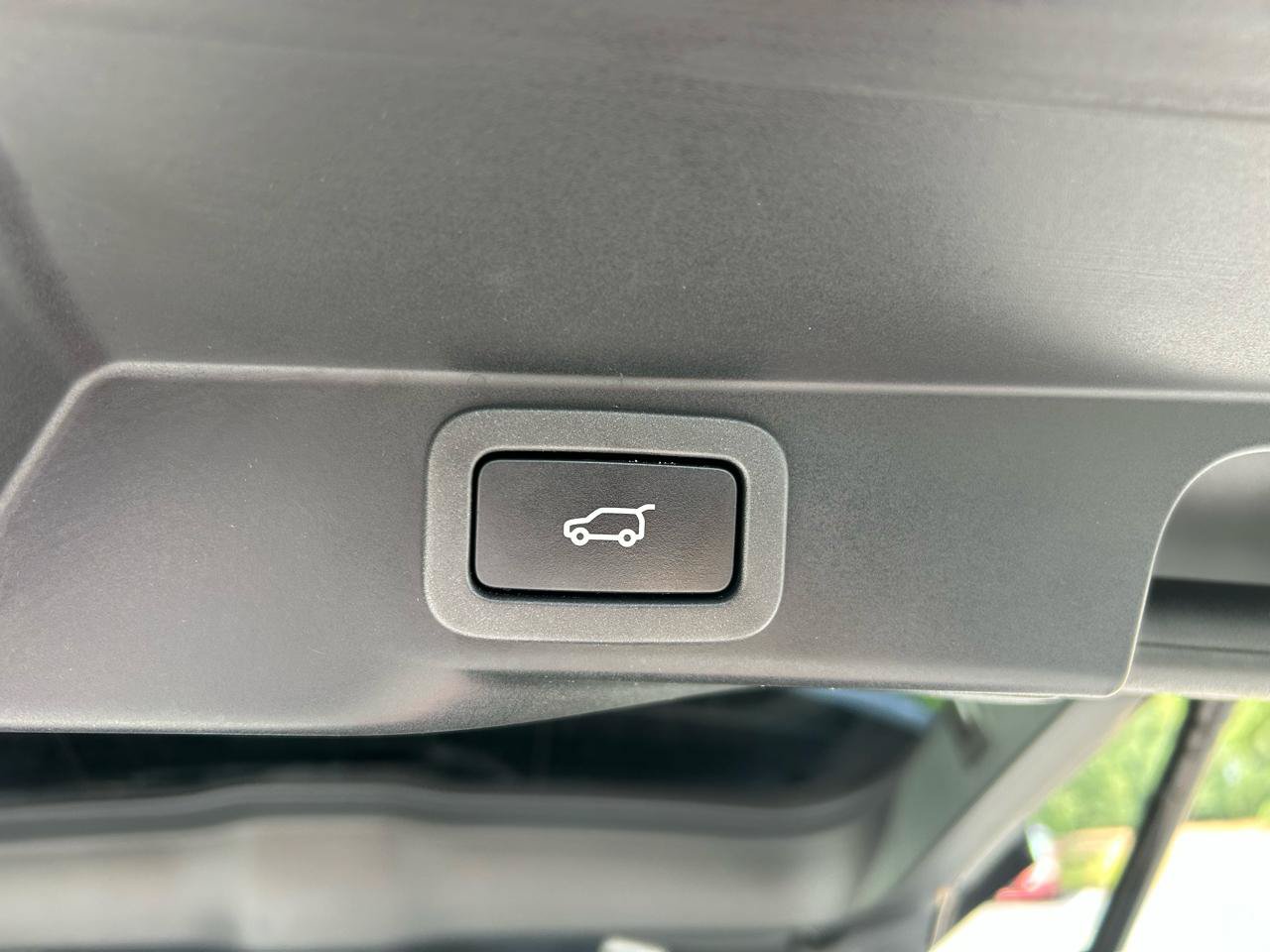 Used 2017 Land Rover Range Rover Sport AWD/4WD image 20