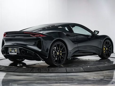 Used 2025 Lotus Emira RWD image 17