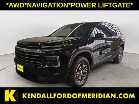 Used 2026 Chevrolet Traverse LT AWD/4WD image 1