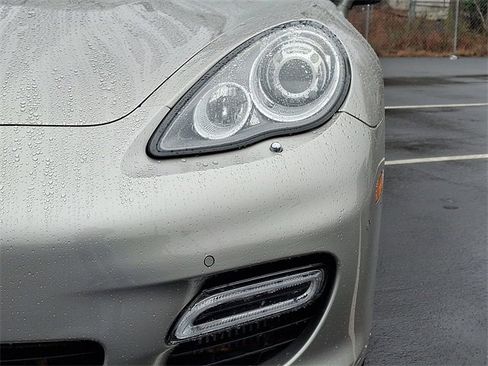Used 2010 Porsche Panamera Turbo image 9