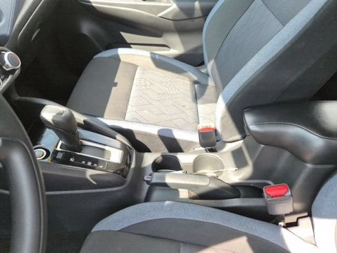 Used 2024 Nissan Versa SV FWD image 20