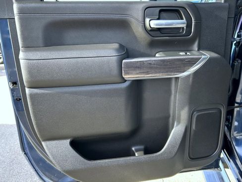 Used 2023 Chevrolet Silverado 2500 LTZ w/ LTZ Premium Package image 20