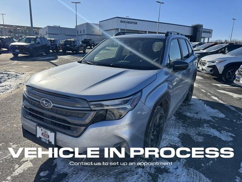 Used 2025 Subaru Forester Limited image 7