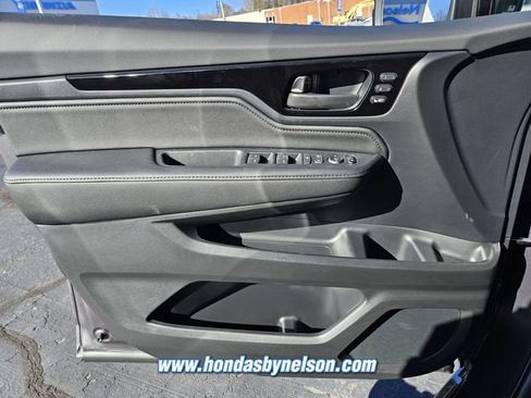 New 2026 Honda Odyssey Touring image 16
