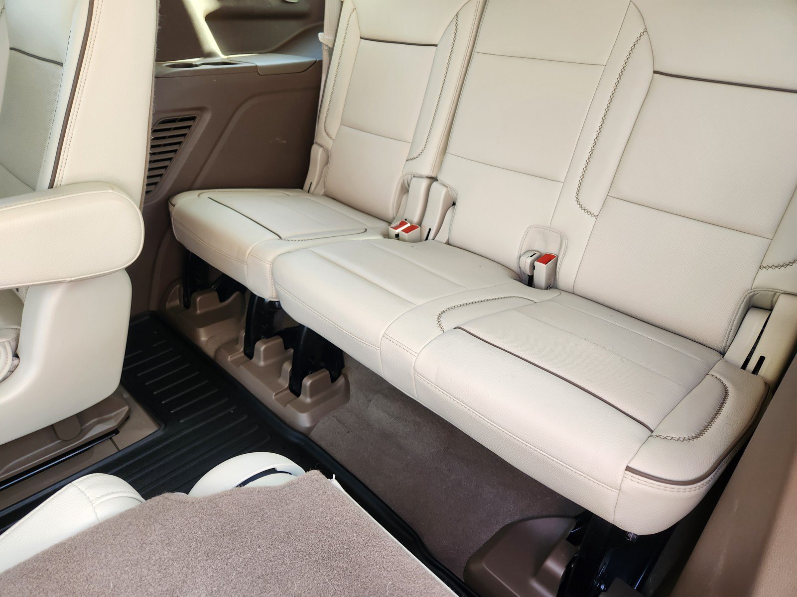Used 2023 GMC Yukon Denali w/ Max Trailering Package AWD/4WD image 15