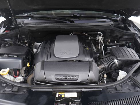 Used 2019 Dodge Durango R/T w/ Technology Group image 32