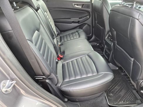 Used 2024 Ford Edge SEL AWD/4WD image 19