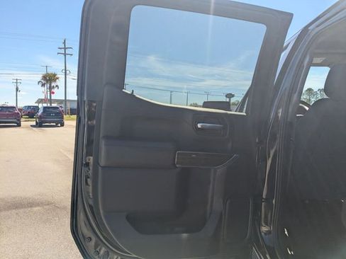 Used 2022 Chevrolet Silverado 1500 RST AWD/4WD image 24