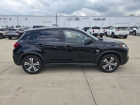 Used 2025 Mitsubishi Outlander Sport ES image 9