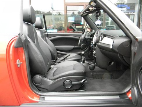 Used 2015 MINI Cooper 1.6L 4 CYL. CONVERTIBLE WITH 6 image 17