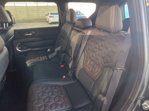 New 2026 Nissan Armada Platinum AWD/4WD image 17