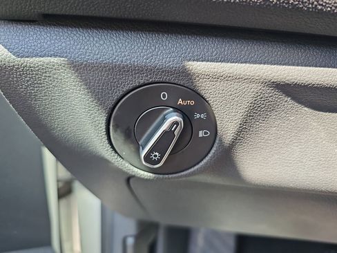 Used 2022 Volkswagen Jetta S image 24