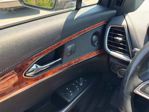 Used 2019 Lincoln Nautilus Reserve AWD/4WD image 44