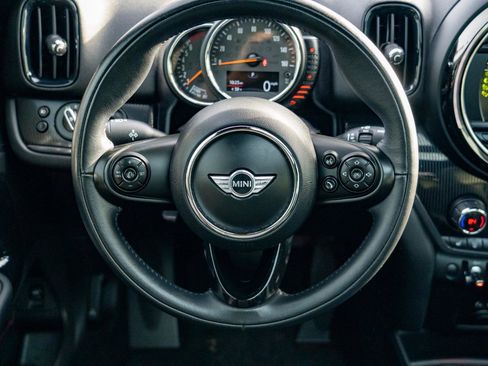 Used 2017 MINI Cooper Countryman S image 18