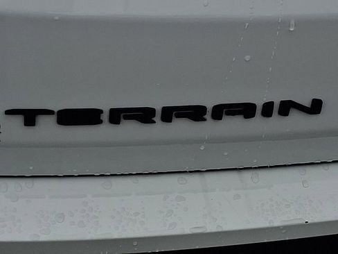Used 2024 GMC Terrain SLT w/ Tech Package AWD/4WD image 34