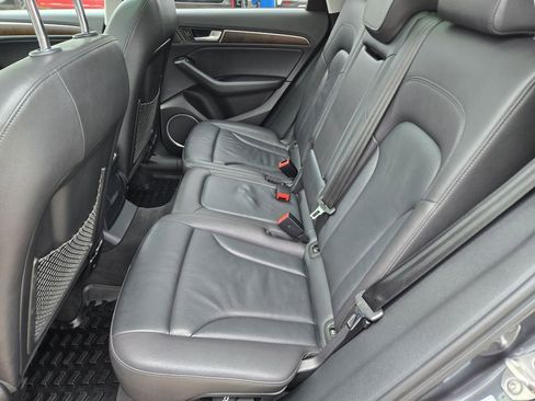 Used 2017 Audi Q5 2.0T Premium Plus w/ Technology Package image 19