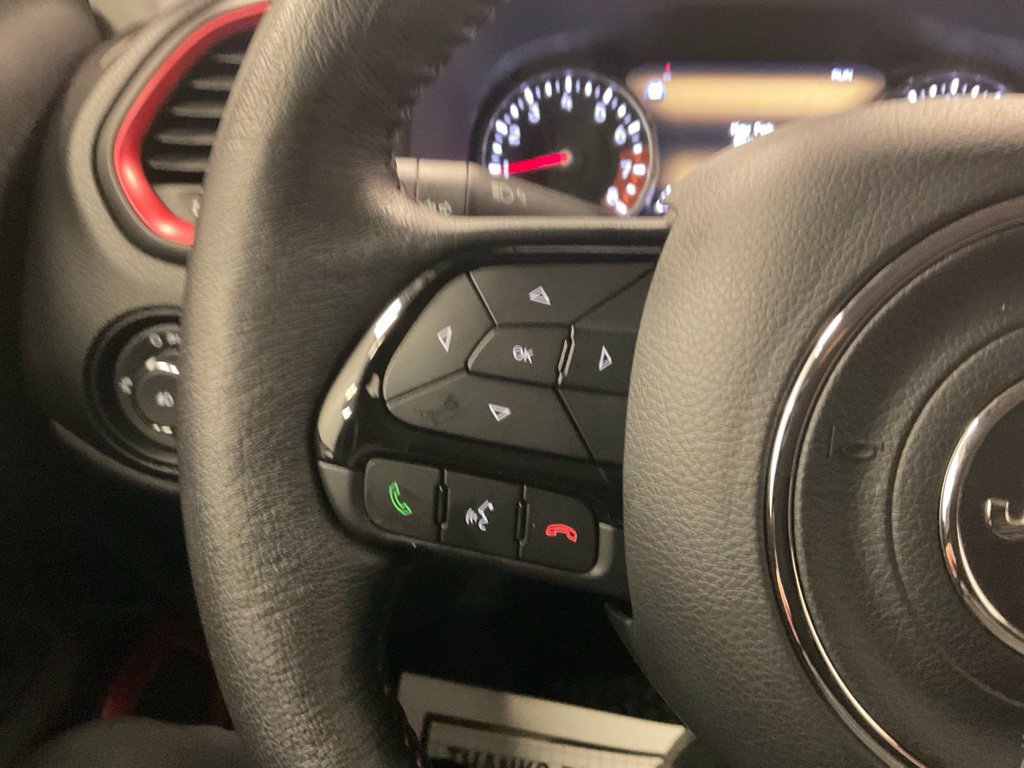 Used 2022 Jeep Renegade Trailhawk AWD/4WD image 15