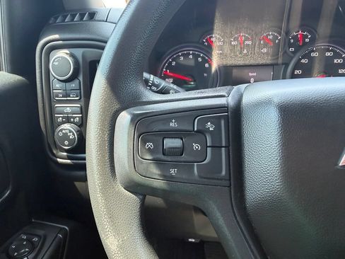 Used 2022 Chevrolet Silverado 1500 Custom AWD/4WD image 28