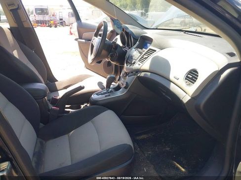 Used 2015 Chevrolet Cruze LS FWD image 3