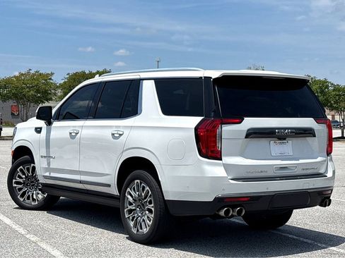 Used 2023 GMC Yukon Denali Ultimate AWD/4WD image 26