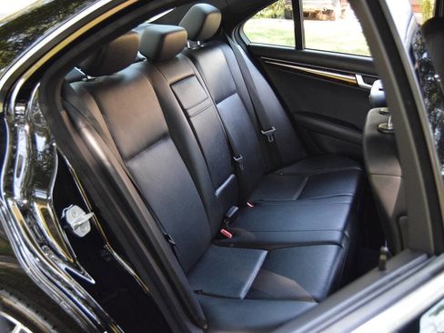 Used 2013 Mercedes-Benz C 300 4MATIC Sedan image 45