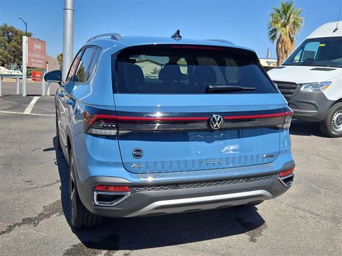 New 2025 Volkswagen Taos SEL image 8