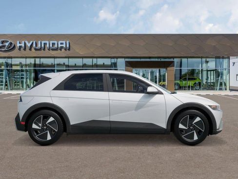 New 2026 Hyundai Ioniq 5 SEL RWD image 7