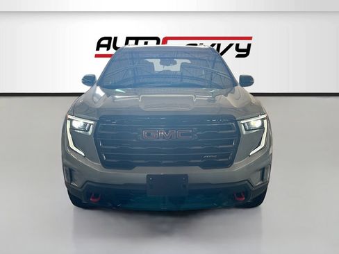 Used 2024 GMC Acadia AT4 AWD/4WD image 2