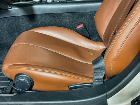 Used 2022 MAZDA MX-5 Miata RF Grand Touring RWD image 17