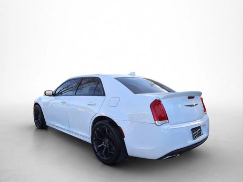 Used 2020 Chrysler 300 S image 3