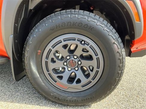 New 2025 Nissan Frontier PRO-4X w/ Pro Convenience Package image 13