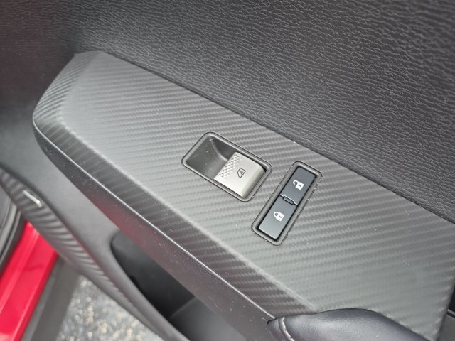 Used 2025 Mitsubishi Outlander SE AWD/4WD image 32