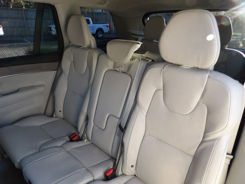 New 2026 Volvo XC90 B6 Ultra w/ Protection Package Premier AWD/4WD image 26