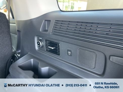 Used 2026 Hyundai Santa Fe SEL AWD/4WD image 17
