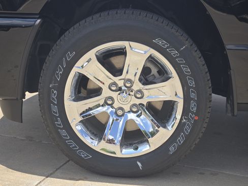 New 2026 RAM 1500 Big Horn w/ Sport Appearance Package AWD/4WD image 10