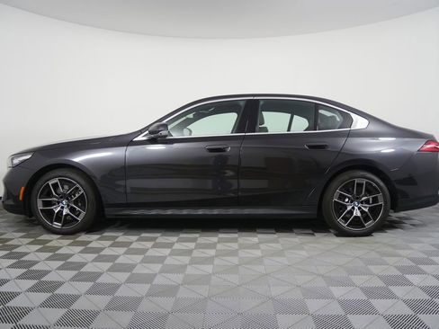 Used 2026 BMW 530i image 6