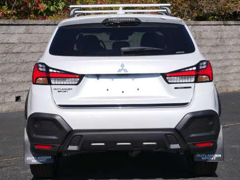 Used 2025 Mitsubishi Outlander Sport AWD image 5