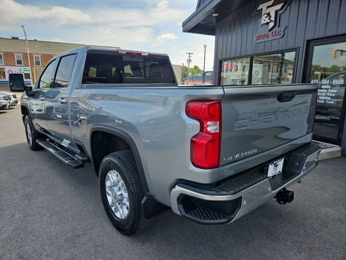 Used 2024 Chevrolet Silverado 2500 LTZ w/ LTZ Premium Package AWD/4WD image 5